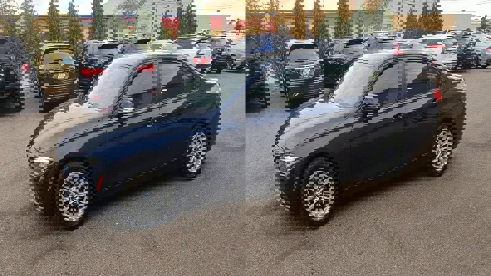 Used 2016 BMW 320i Sedan image 4