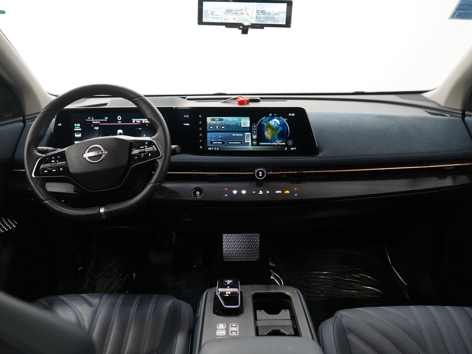 Used 2024 Nissan Ariya AWD image 15