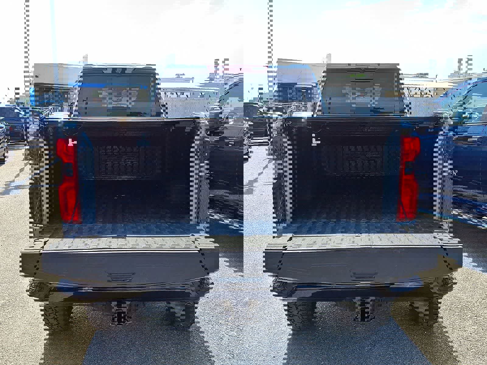 Used 2024 Chevrolet Silverado 2500 ZR2 w/ Technology Package AWD/4WD image 33