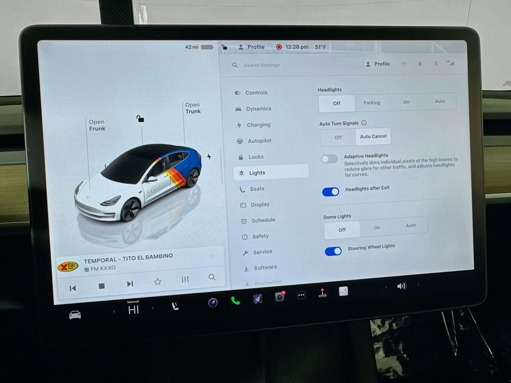 Used 2023 Tesla Model 3 Standard Range image 39