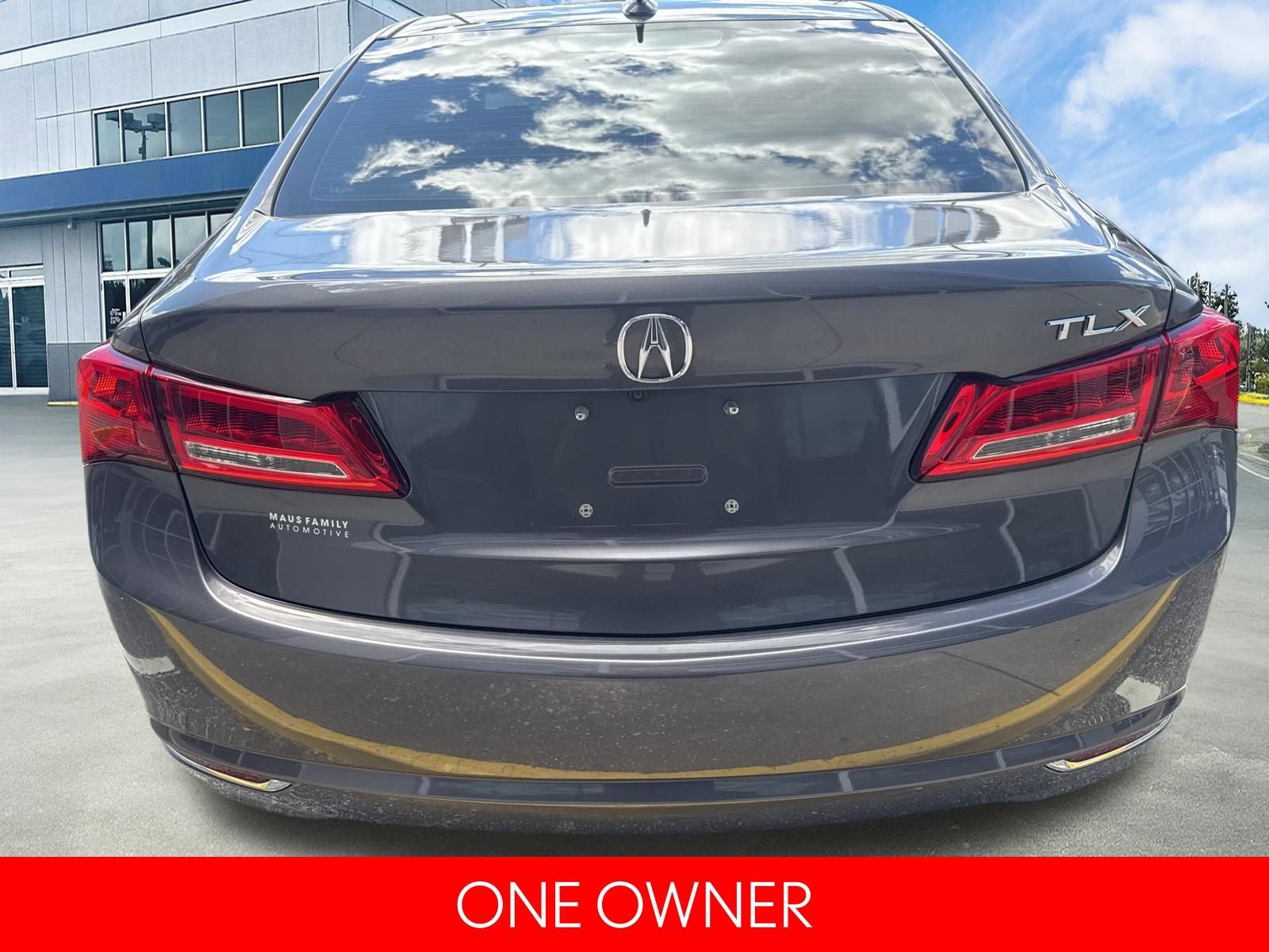 Used 2020 Acura TLX image 4