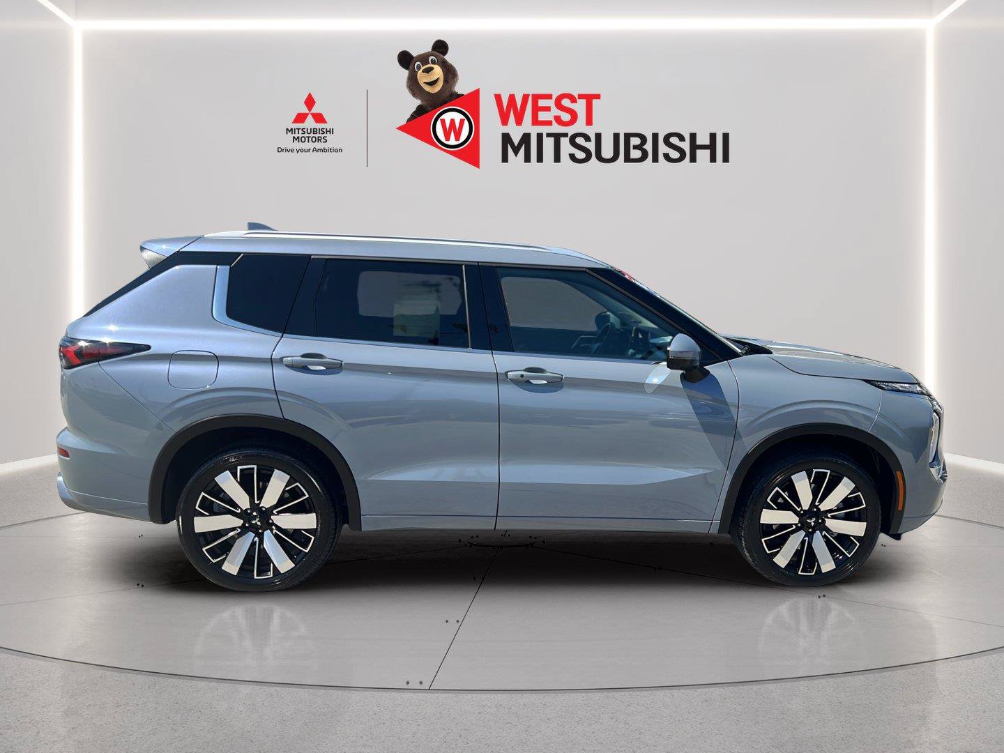 Used 2026 Mitsubishi Outlander SEL FWD image 6