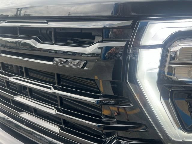 Used 2025 Chevrolet Silverado 2500 LT w/ Trail Boss Package AWD/4WD image 9