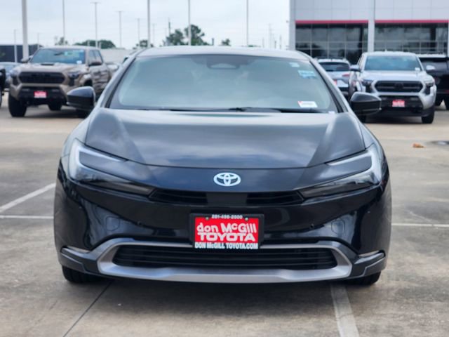 Used 2024 Toyota Prius XLE FWD image 2