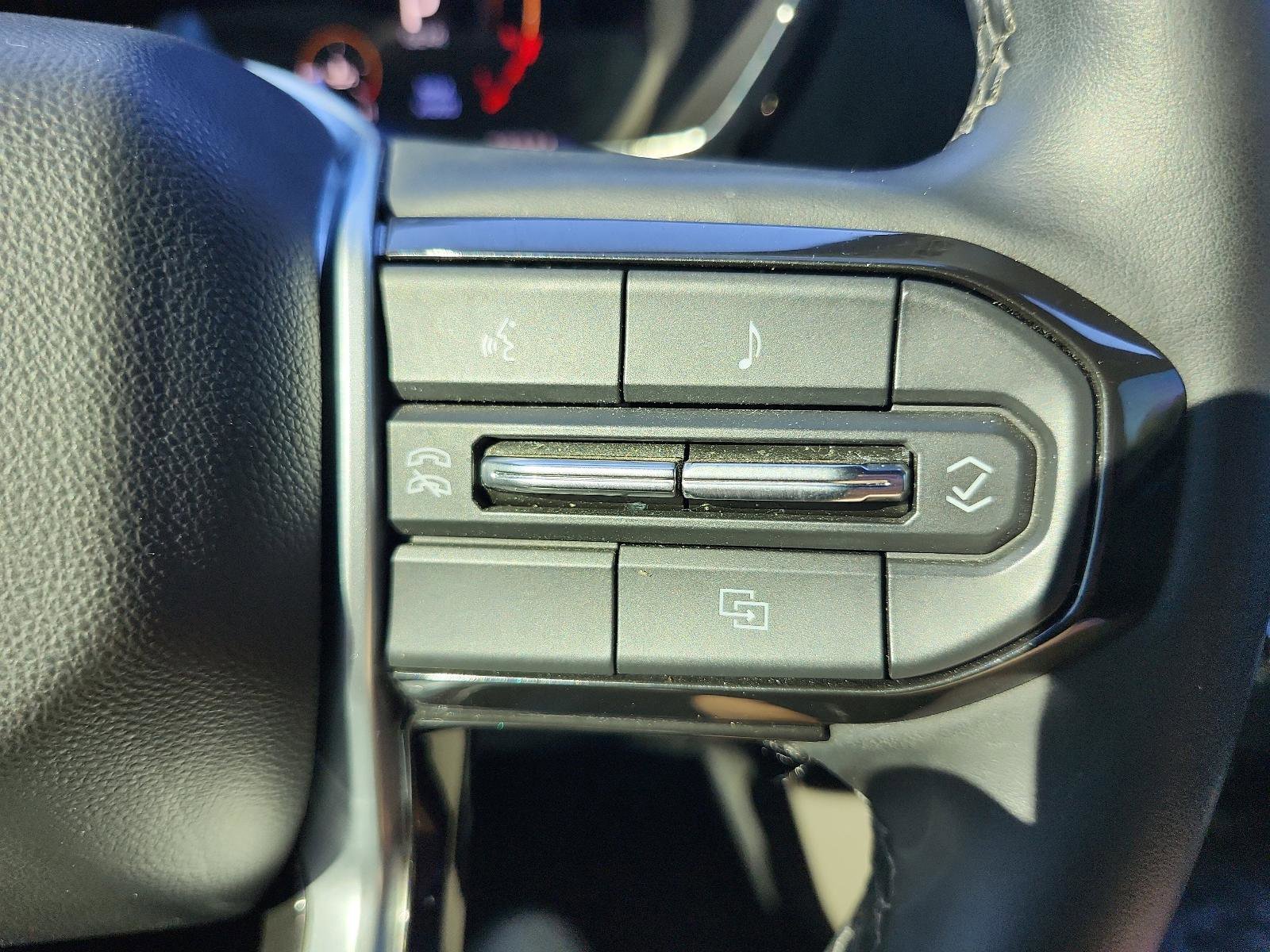 Certified 2024 Chevrolet Colorado ZR2 w/ Technology Package image 25