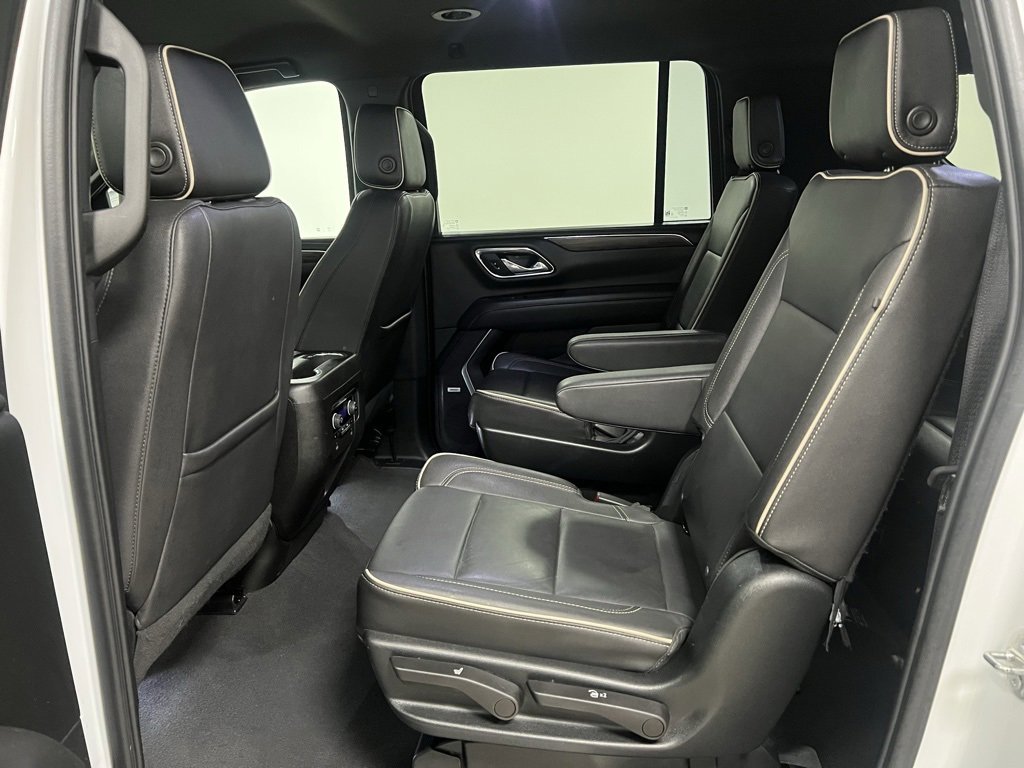 Used 2023 Chevrolet Suburban Premier image 45