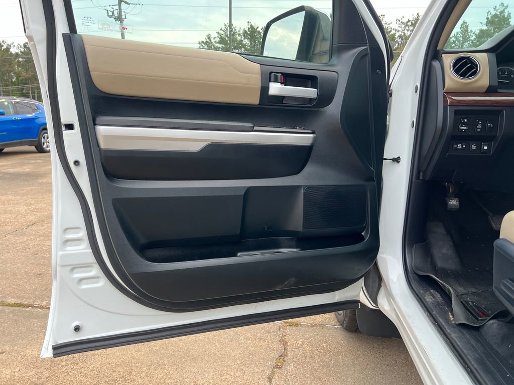 Used 2016 Toyota Tundra Limited w/ Limited Premium Package image 11