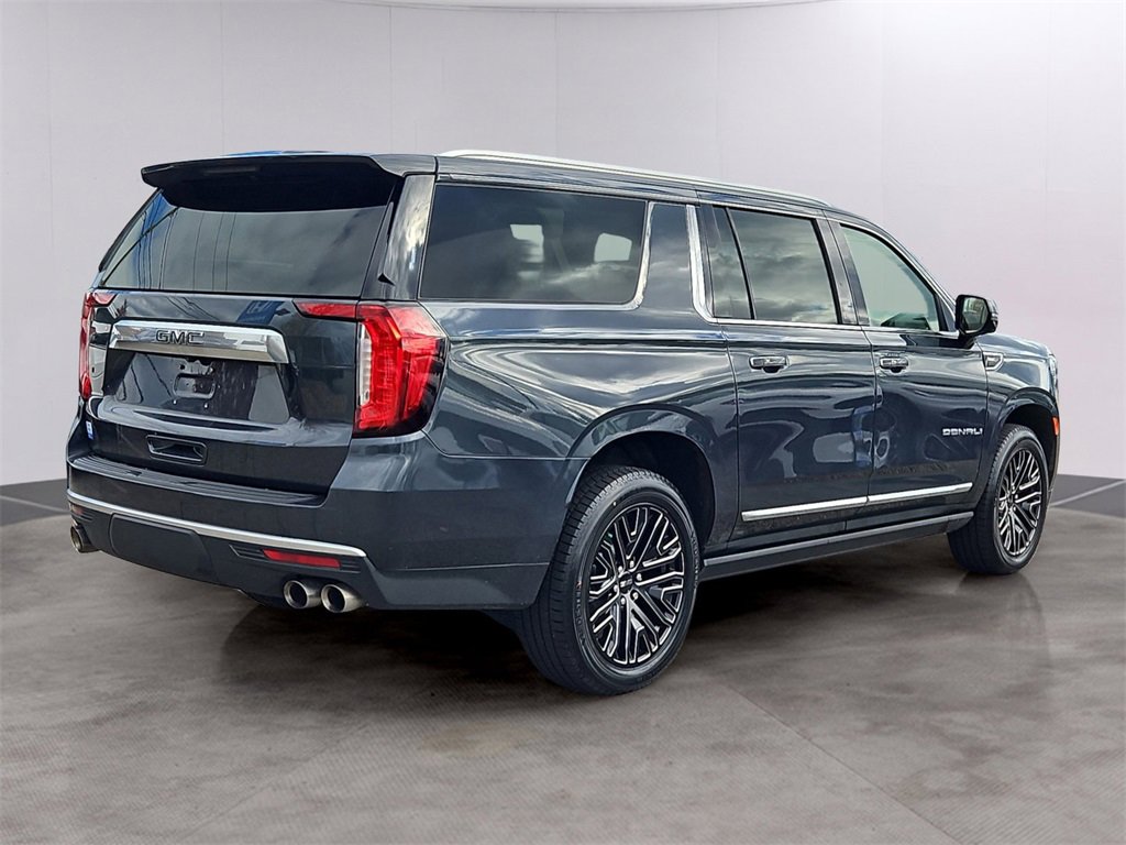 Used 2022 GMC Yukon XL Denali w/ Max Trailering Package image 2