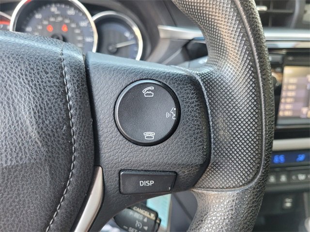 Used 2015 Toyota Corolla LE image 29