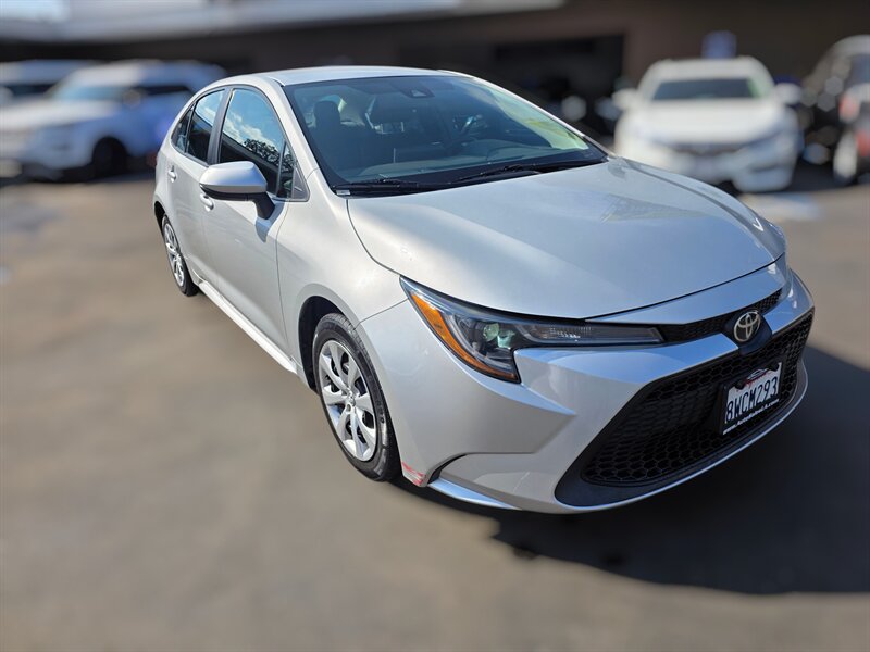 Used 2021 Toyota Corolla LE FWD image 9