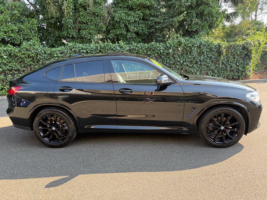 Used 2019 BMW X4 xDrive30i w/ M Sport Package AWD/4WD image 2