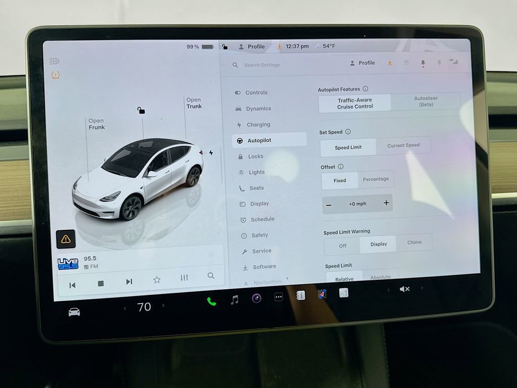 Used 2025 Tesla Model Y Long Range AWD/4WD image 21