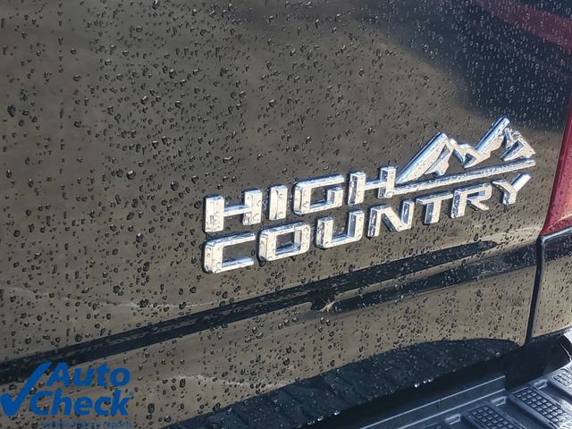 Used 2022 Chevrolet Silverado 2500 High Country w/ Safety Package II AWD/4WD image 9