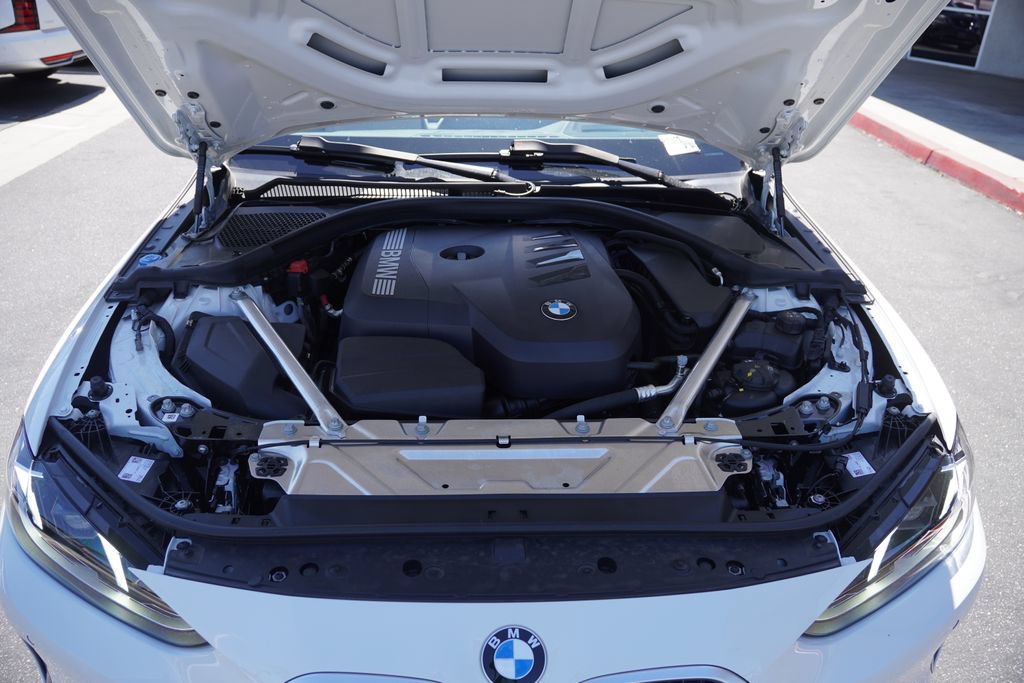 Used 2025 BMW 430i Coupe w/ Premium Package RWD image 15