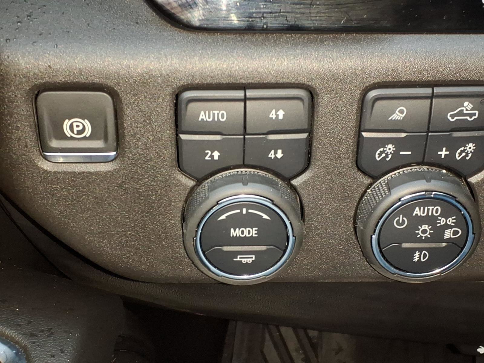 Used 2024 Chevrolet Silverado 1500 LTZ w/ Technology Package image 22