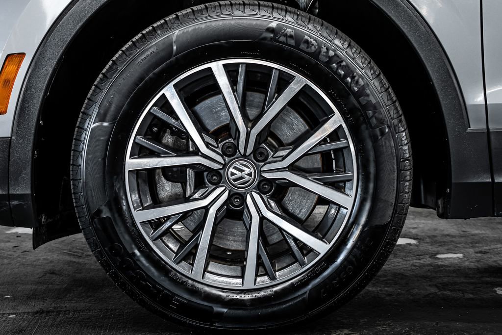 Used 2021 Volkswagen Tiguan S image 18