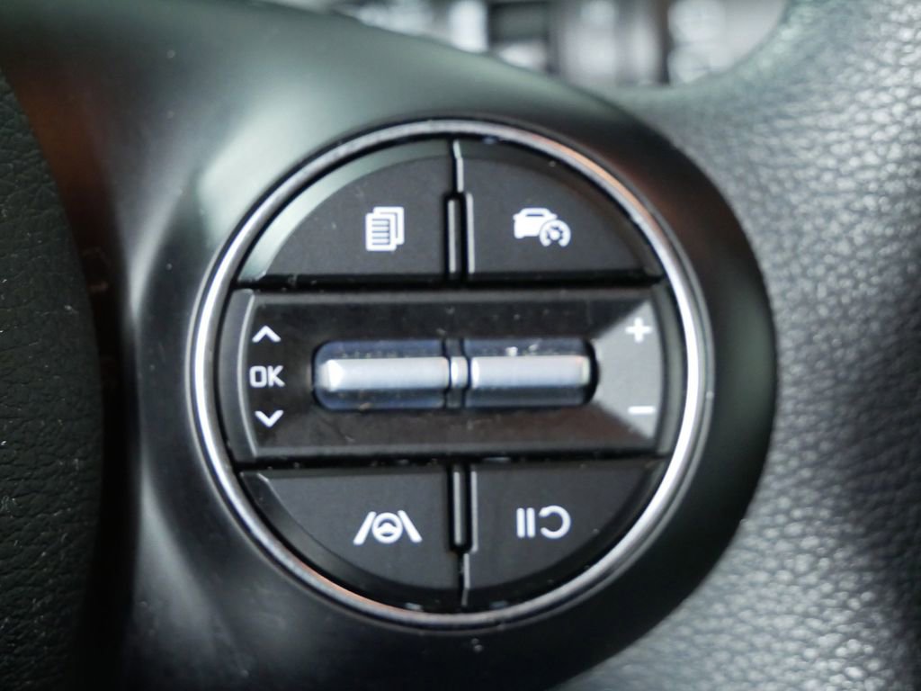 Certified 2025 Kia Soul LX image 26