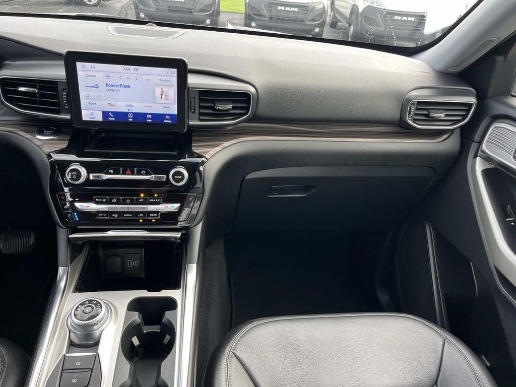 Used 2022 Ford Explorer Limited AWD/4WD image 11