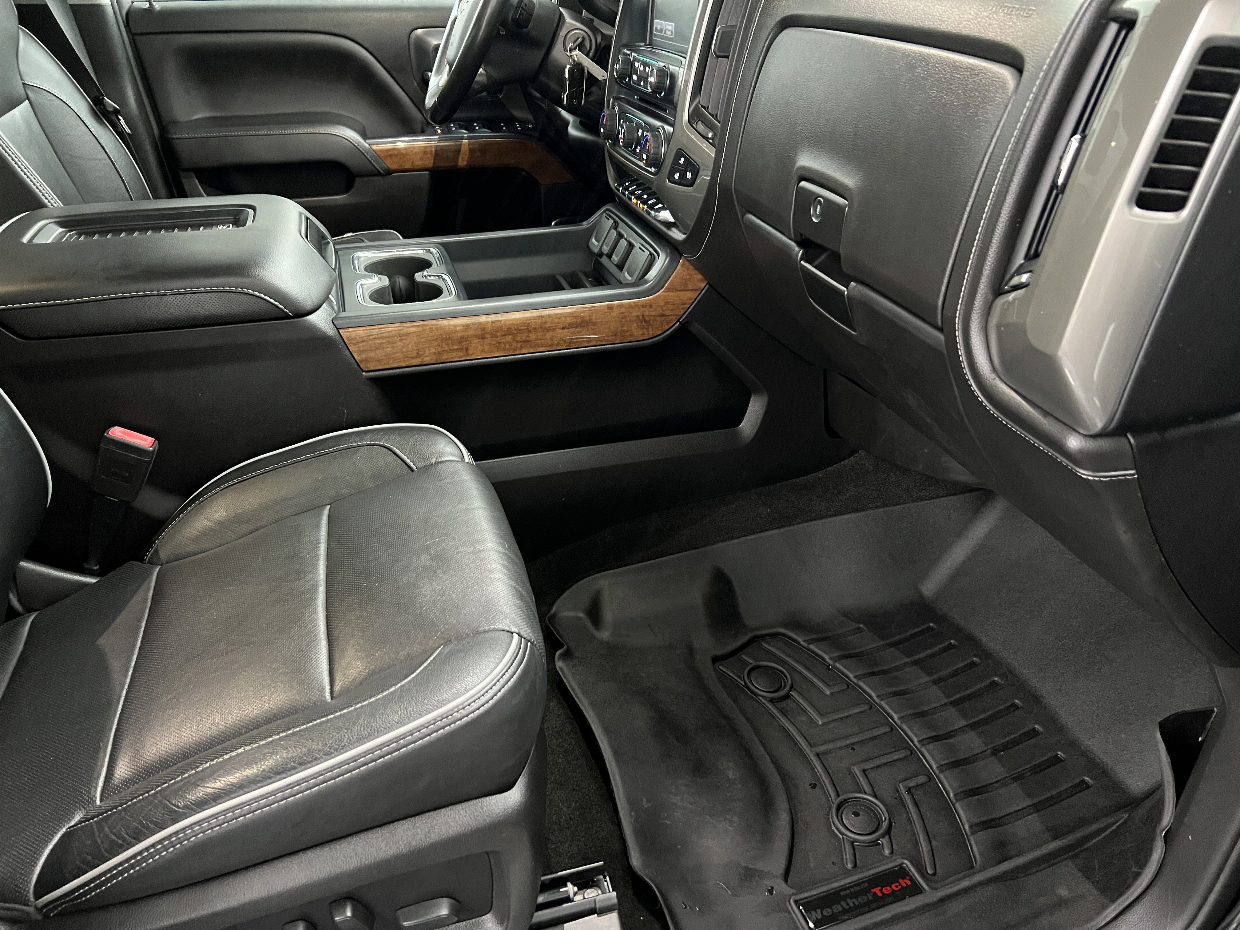 Used 2018 Chevrolet Silverado 2500 High Country w/ Duramax Plus Package image 22