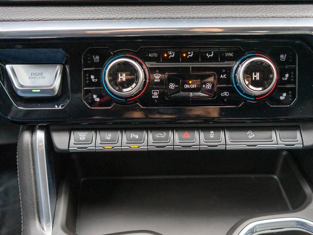 Used 2025 GMC Sierra 2500 Denali w/ Denali Reserve Package image 27