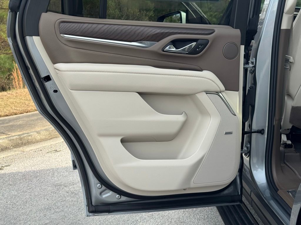 Used 2024 GMC Yukon Denali w/ Advanced Technology Package image 28