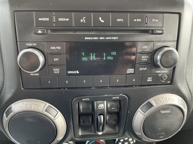 Used 2015 Jeep Wrangler Unlimited Sport w/ Quick Order Package 24S AWD/4WD image 14