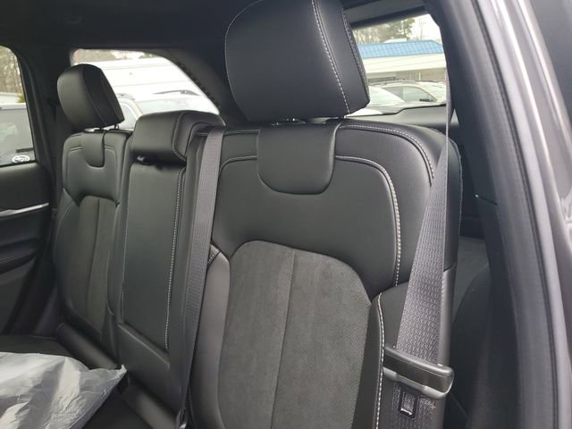 New 2026 Jeep Grand Cherokee Altitude AWD/4WD image 14