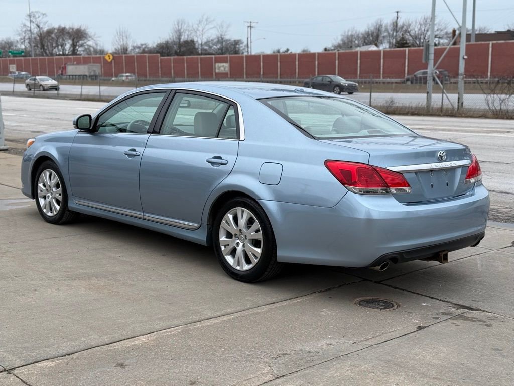 Used 2011 Toyota Avalon image 10