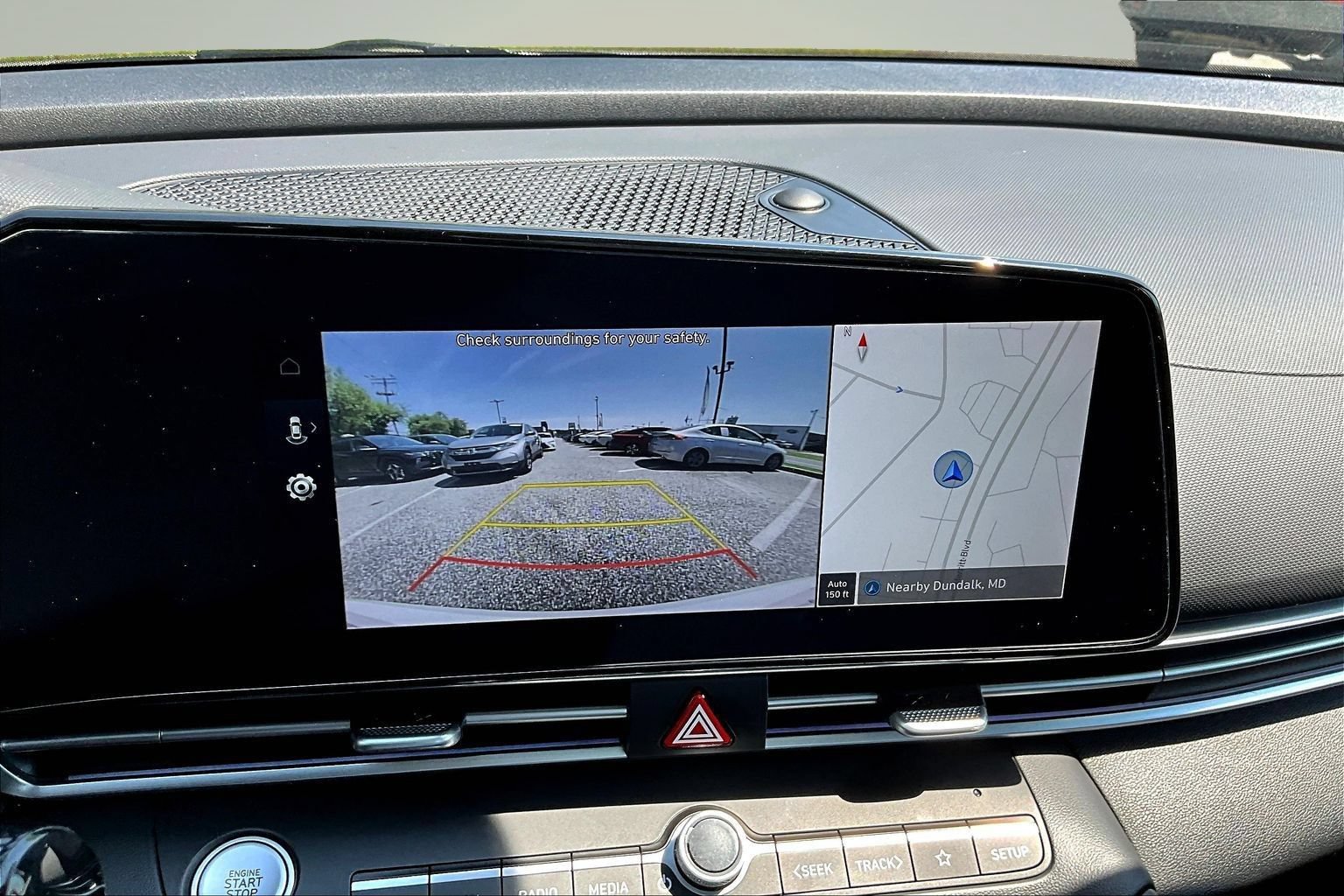 Used 2025 Hyundai Elantra Limited FWD image 13