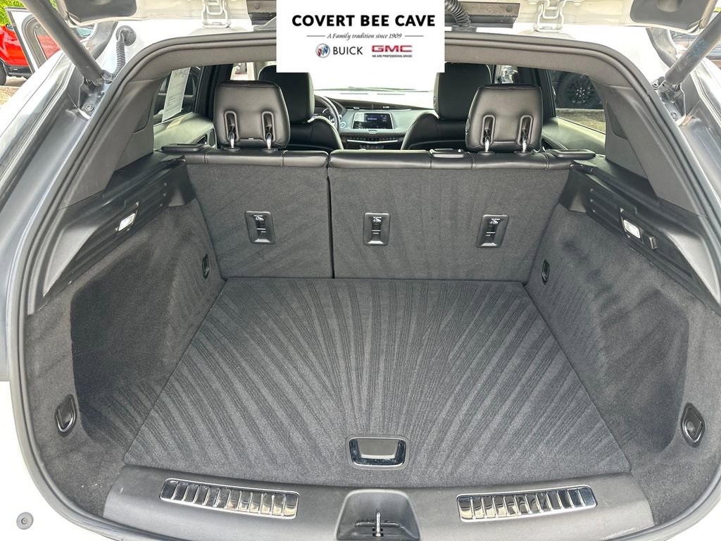 Used 2023 Cadillac XT4 Sport w/ Enhanced Visibility Package image 23