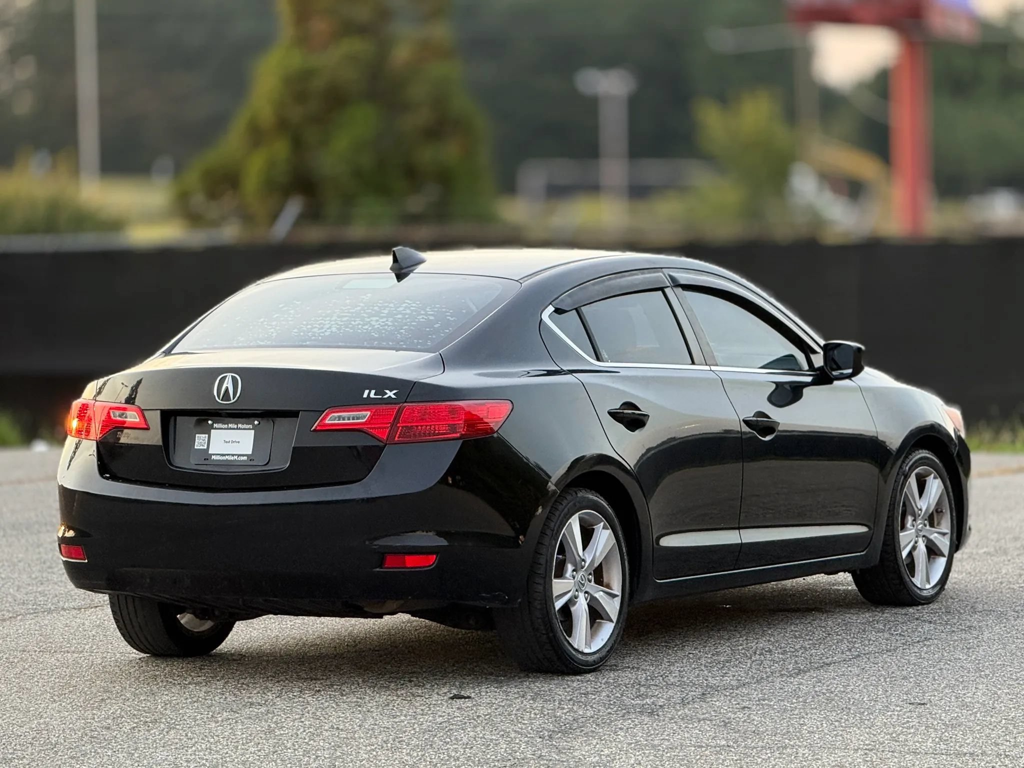 Used 2013 Acura ILX w/ Technology Package FWD image 9