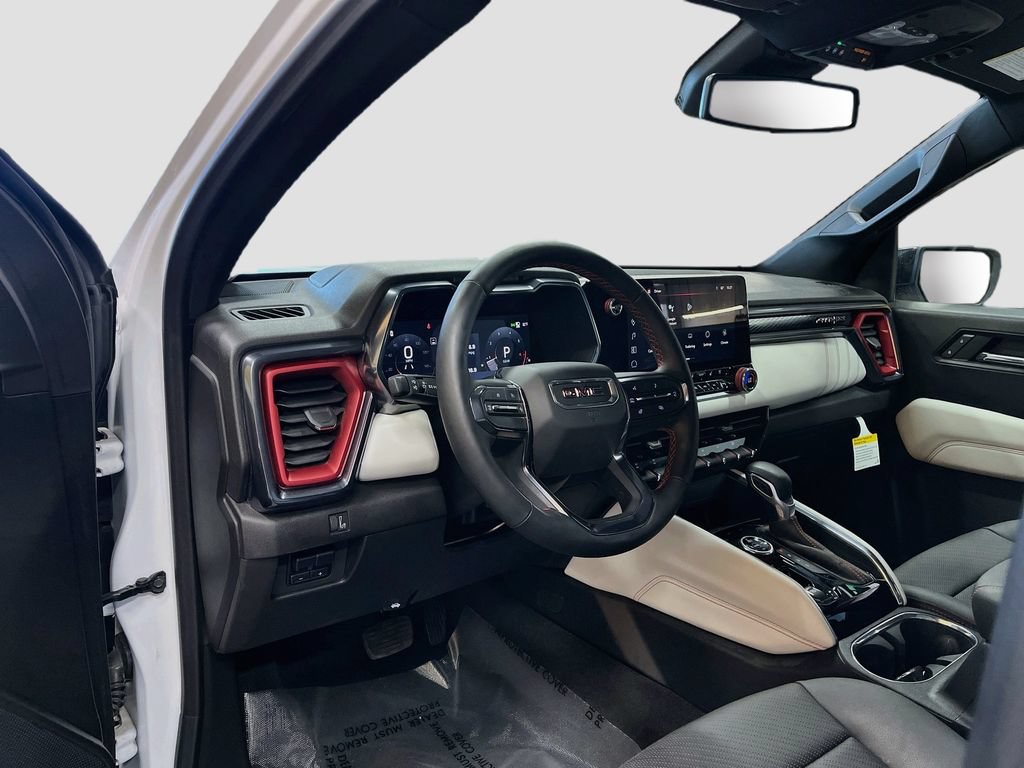 Used 2024 GMC Canyon AT4X AWD/4WD image 9