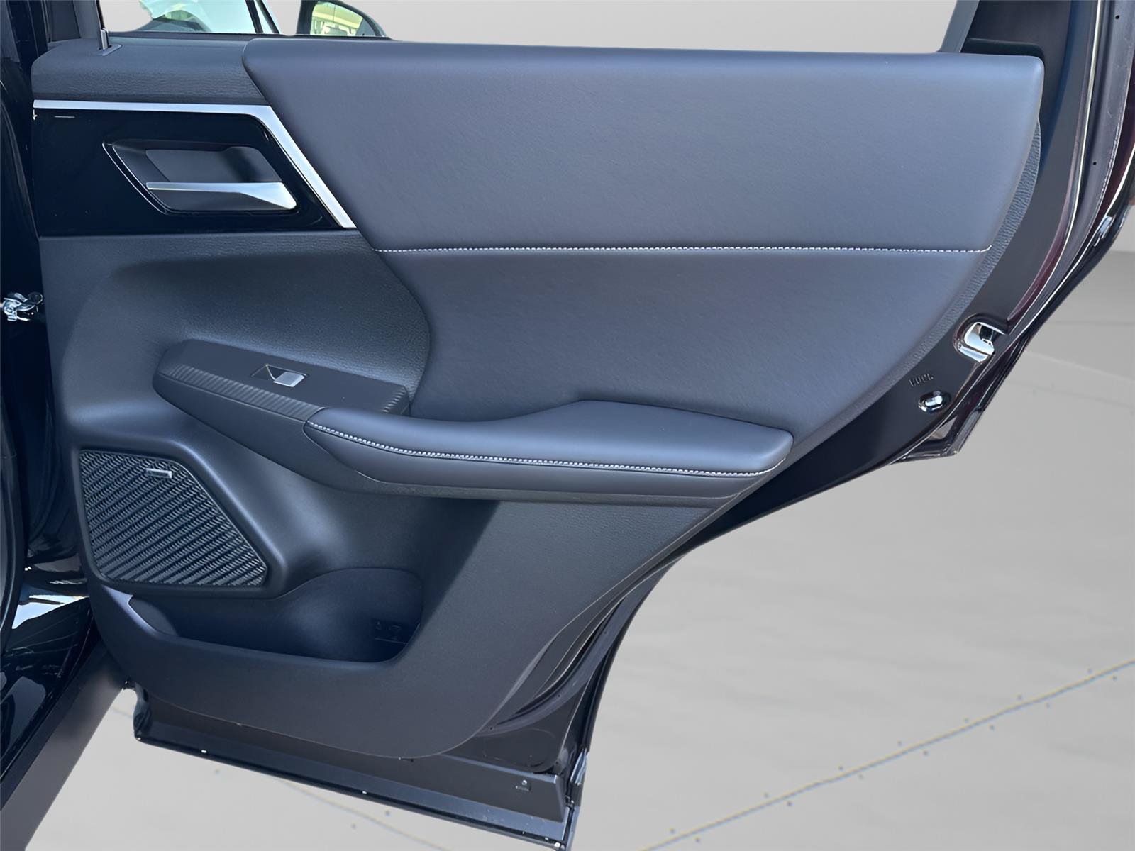 New 2026 Mitsubishi Outlander SE FWD image 31