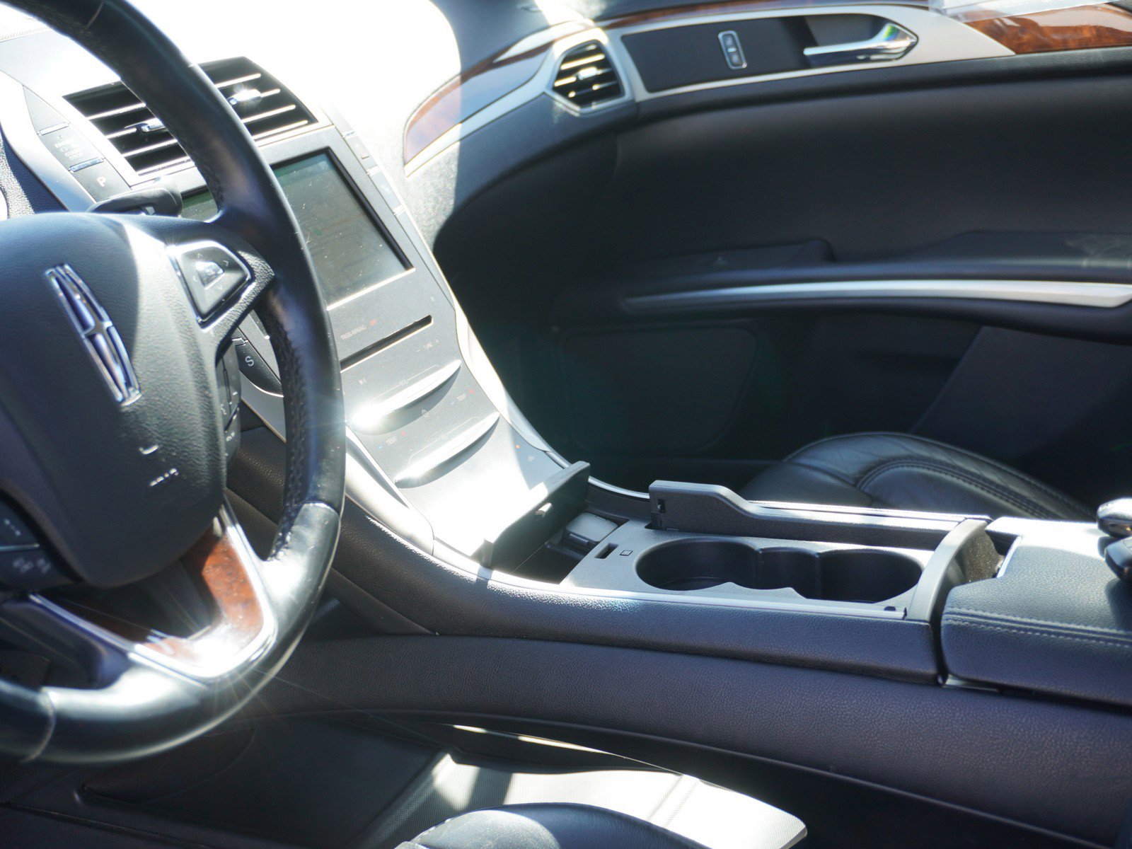 Used 2016 Lincoln MKZ w/ Equipment Group 300A Reserve image 21