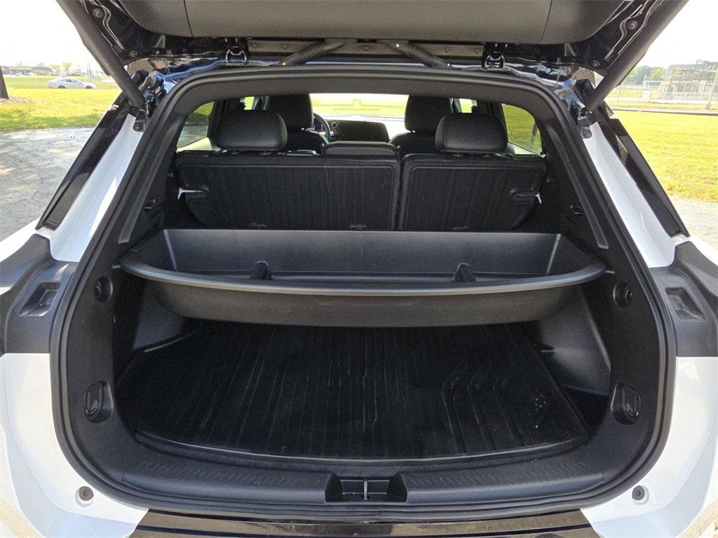 Used 2024 Chevrolet Equinox EV RS w/ LPO, Active Package image 20