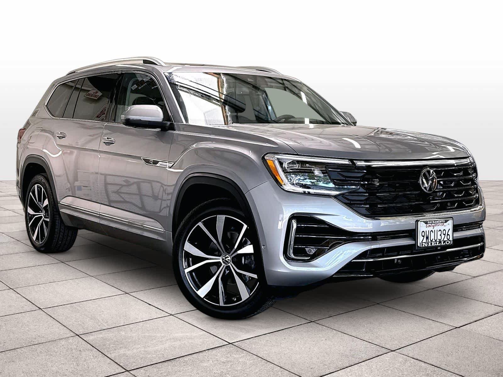 Used 2026 Volkswagen Atlas SEL Premium R-Line AWD/4WD image 3