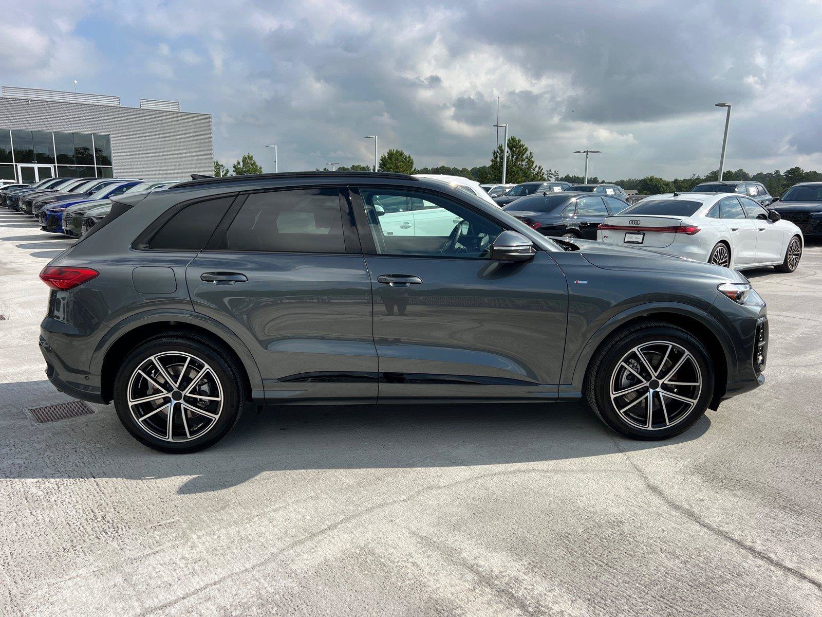 Used 2026 Audi Q5 Prestige AWD/4WD image 4