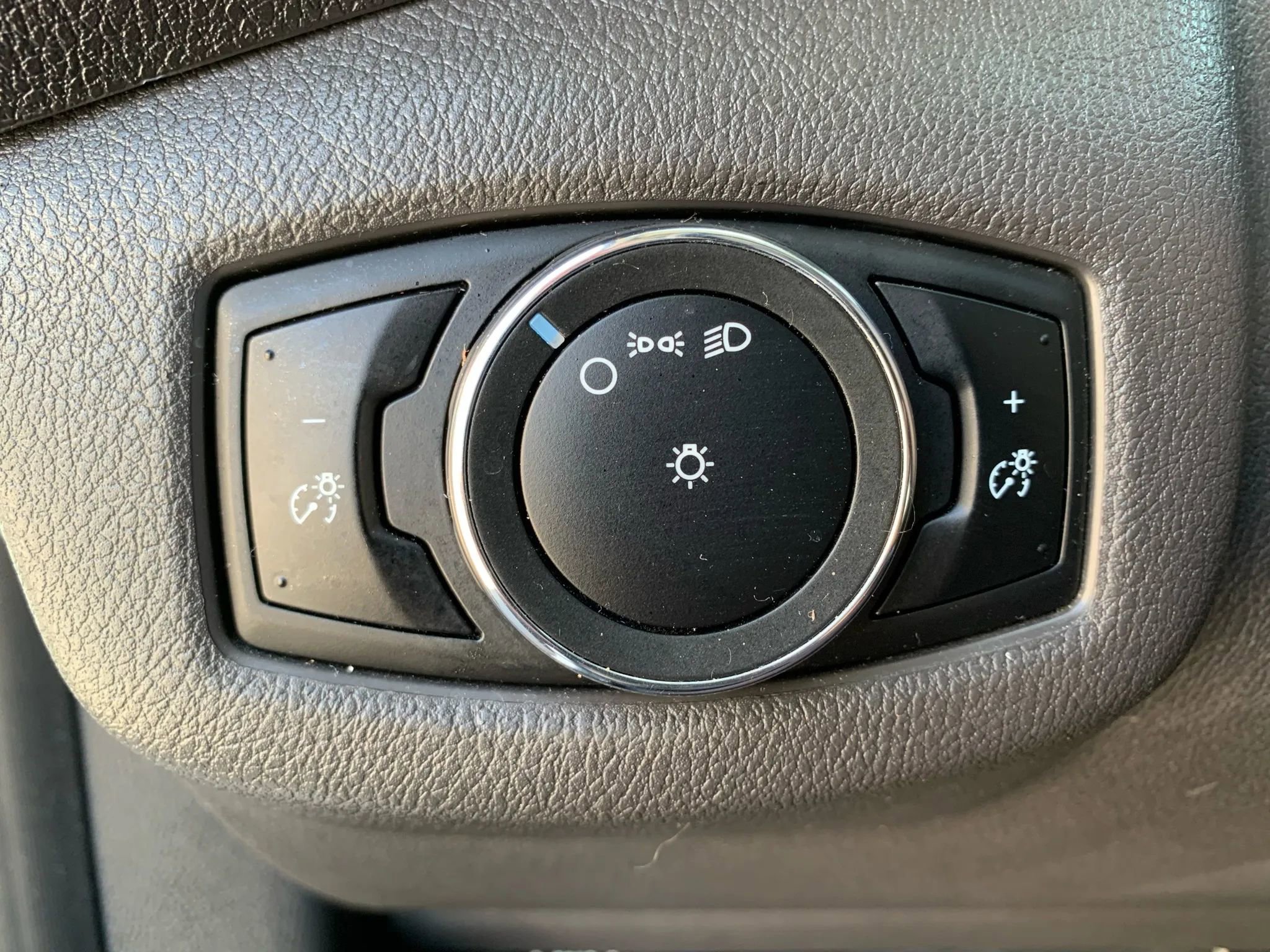 Used 2016 Ford Transit Connect XL image 17