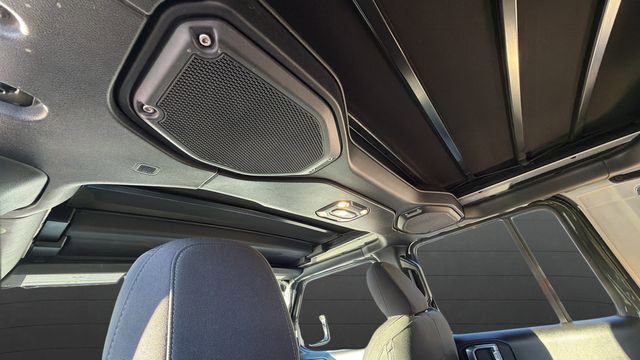 Used 2022 Jeep Wrangler Unlimited Willys image 26