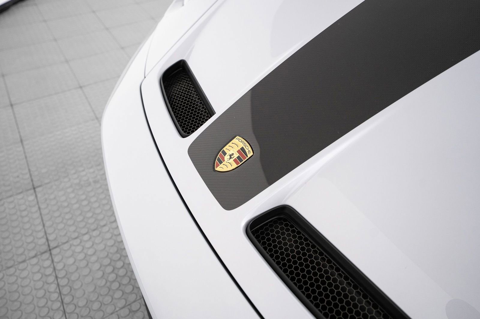 Used 2025 Porsche 911 GT3 RWD image 15