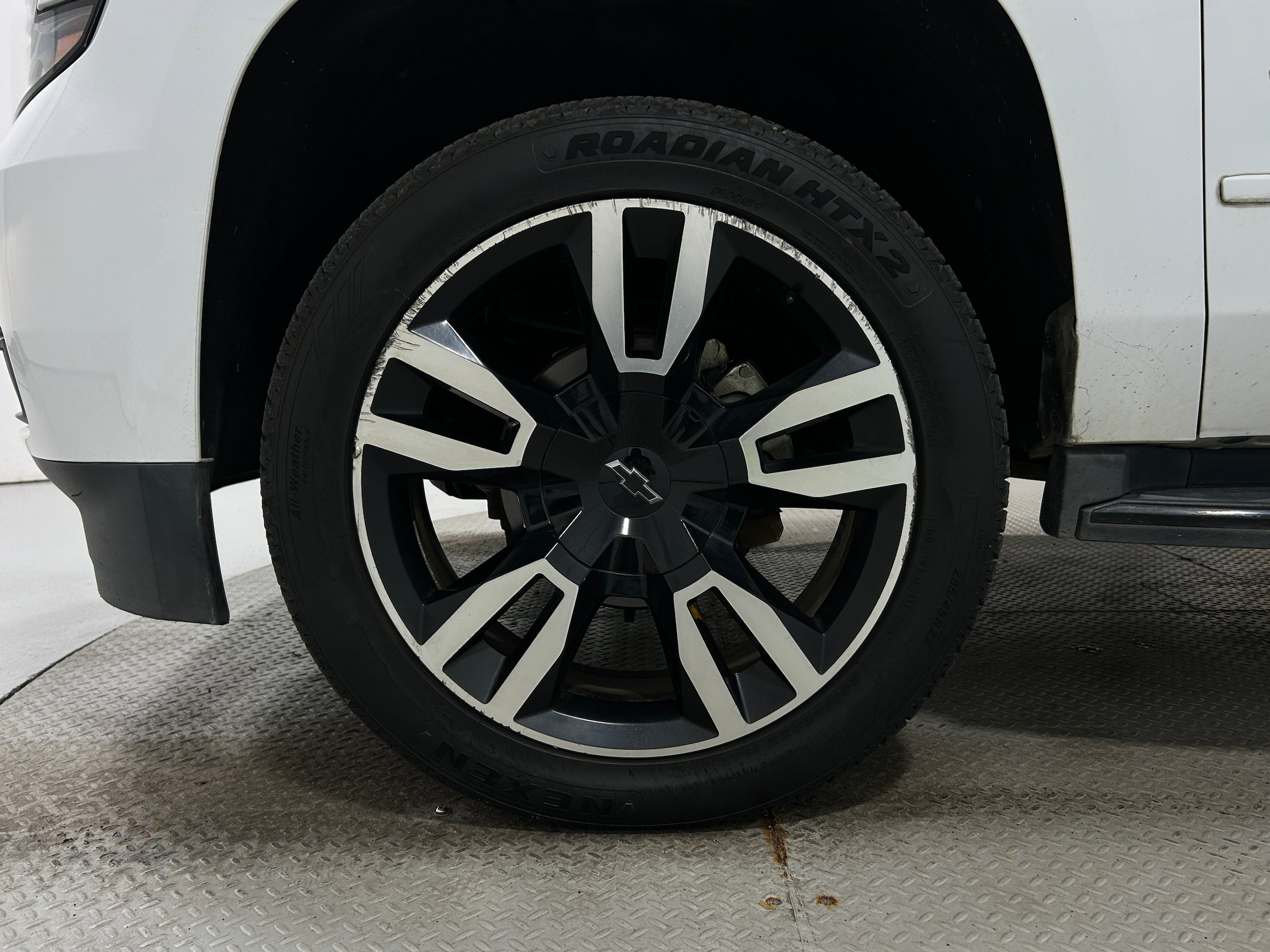 Used 2018 Chevrolet Tahoe Premier AWD/4WD image 43