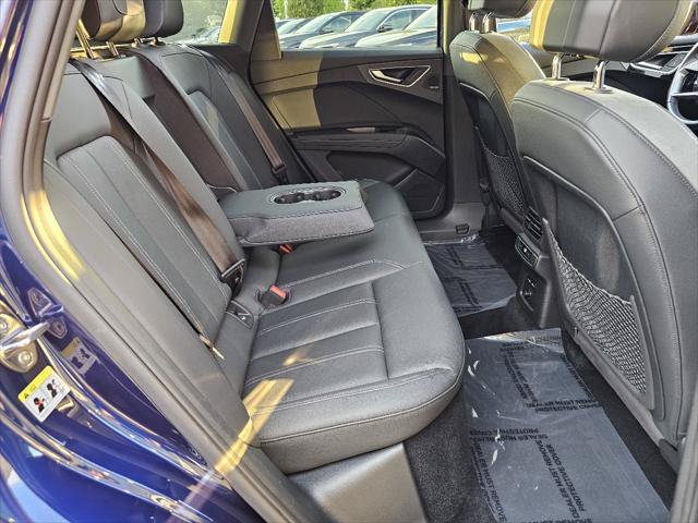 Used 2023 Audi Q4 e-tron Premium Plus w/ Premium Plus AWD/4WD image 6