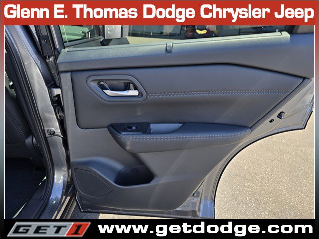 Used 2026 Nissan Rogue SV w/ SV Premium Package FWD image 30