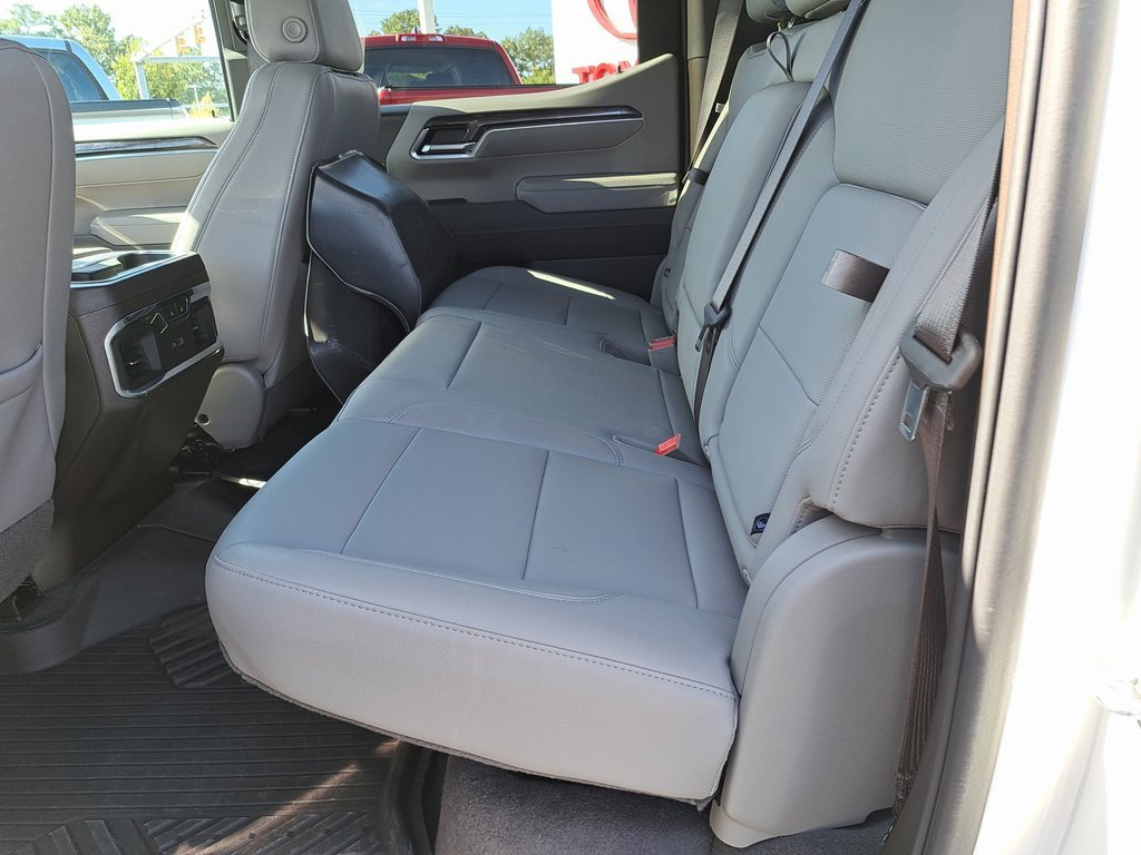 Used 2025 Chevrolet Silverado 1500 LTZ w/ LTZ Premium Package image 27