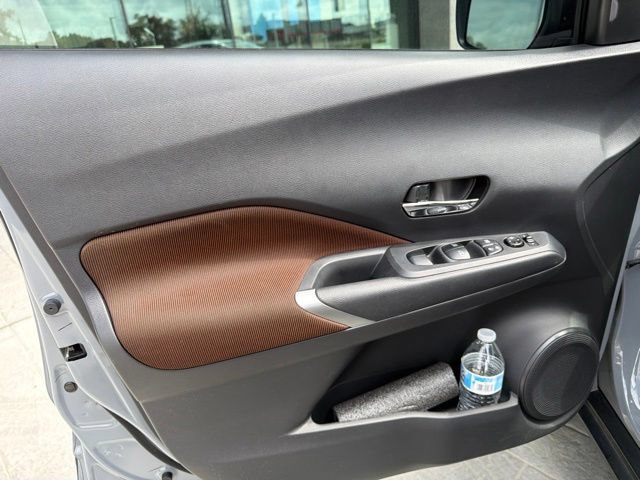 Used 2023 Nissan Kicks SR FWD image 11