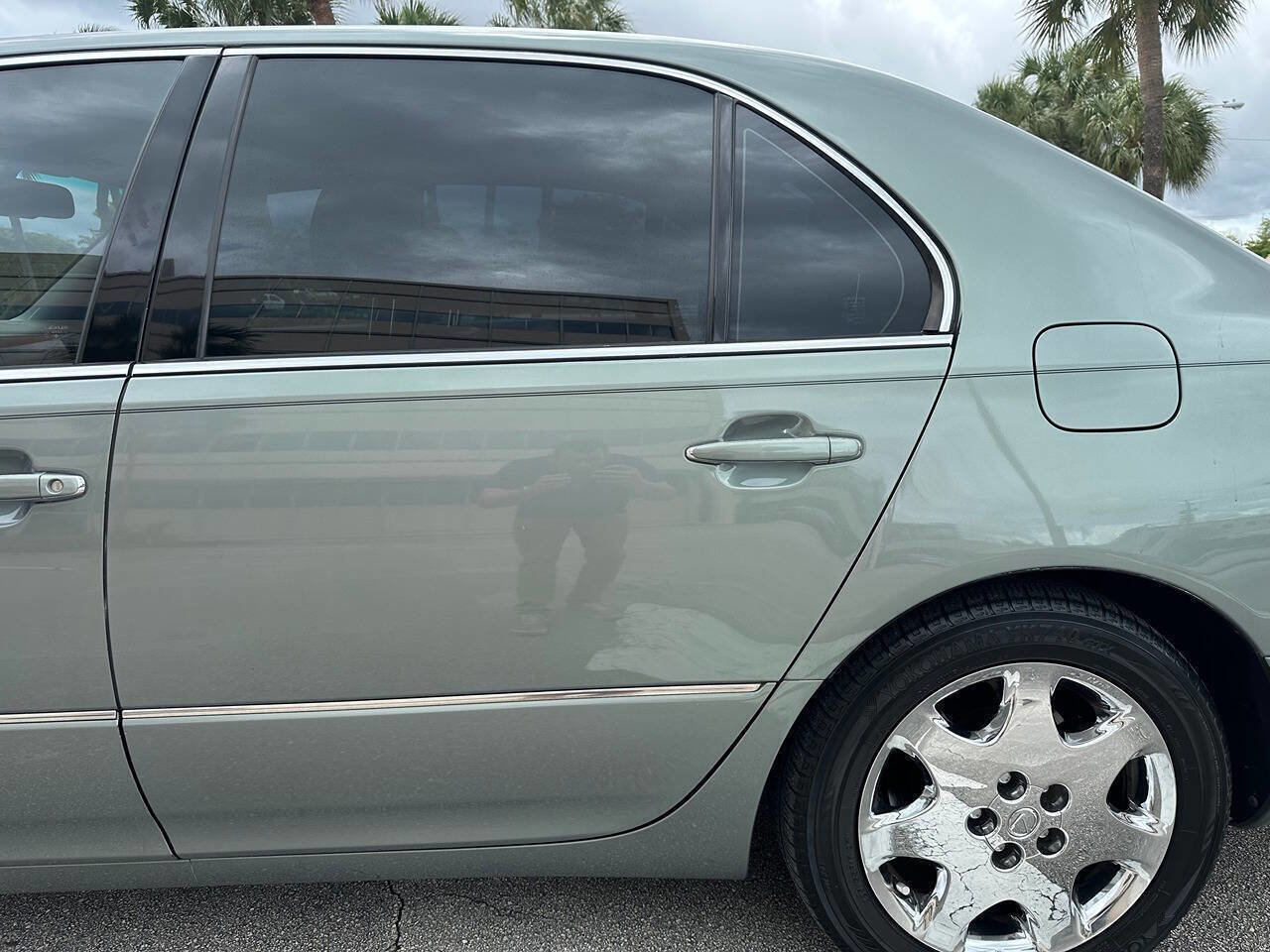 Used 2003 Lexus LS 430 image 9