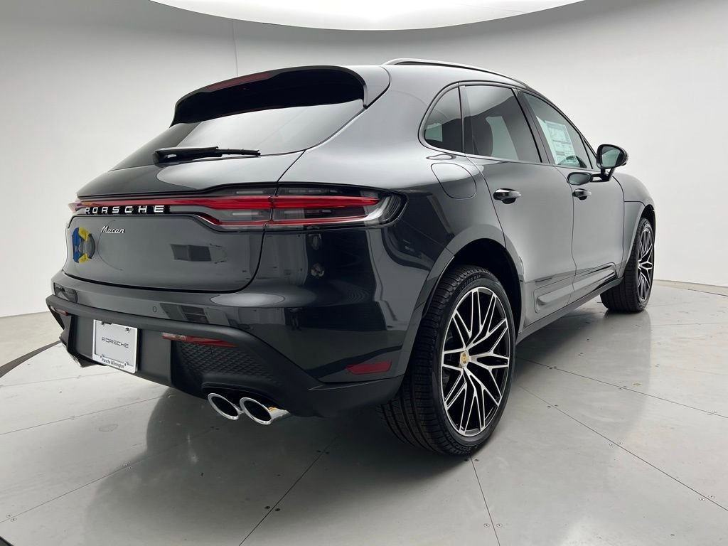 New 2026 Porsche Macan image 22