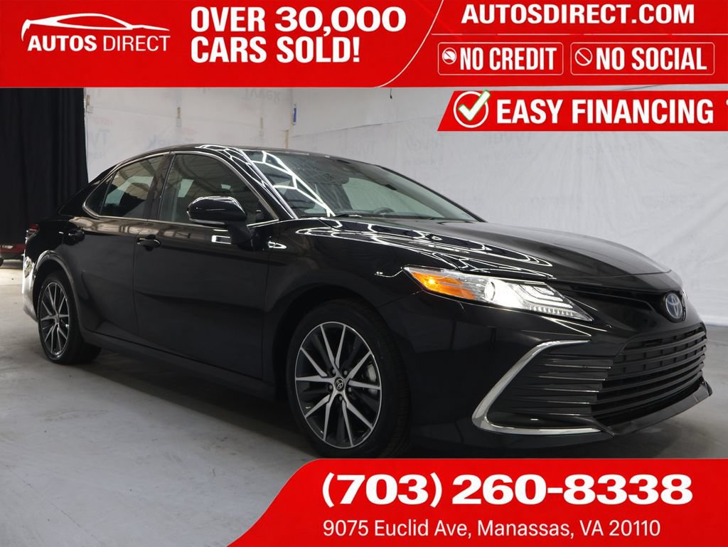 Used 2024 Toyota Camry XLE FWD image 1