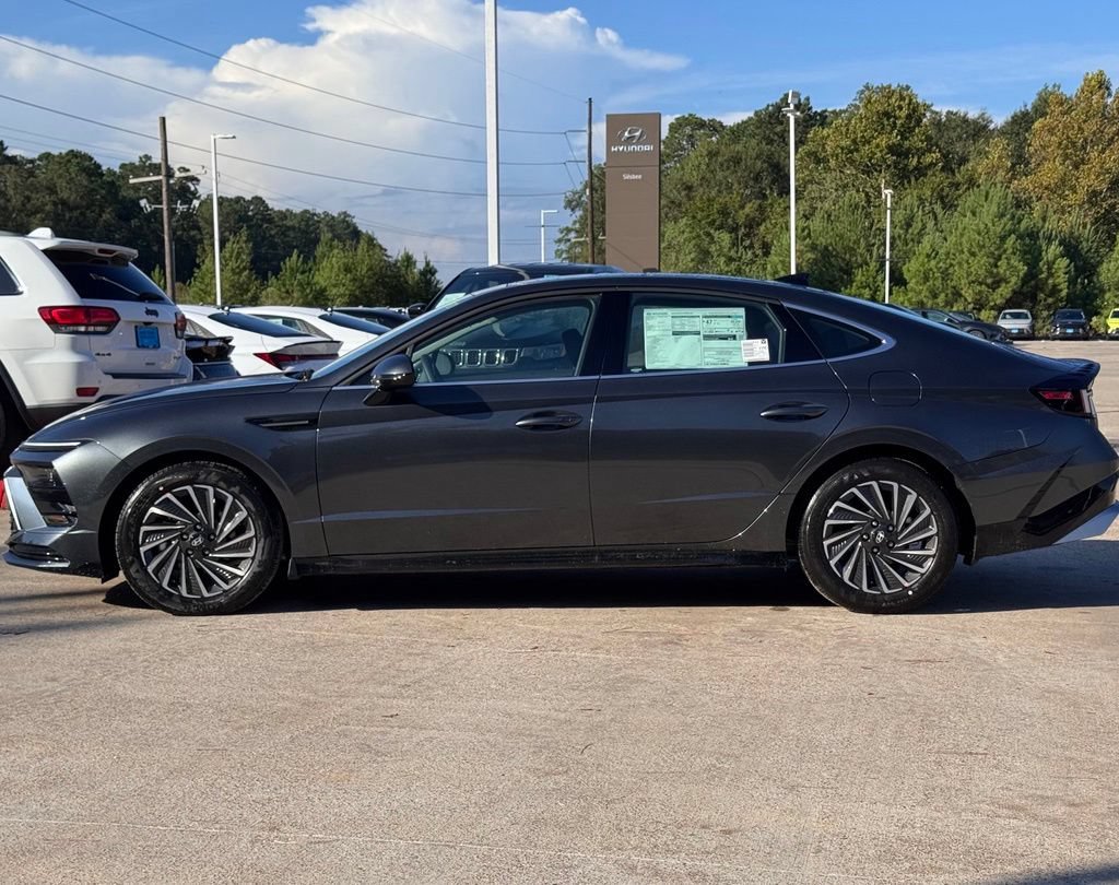 New 2026 Hyundai Sonata SEL FWD image 12