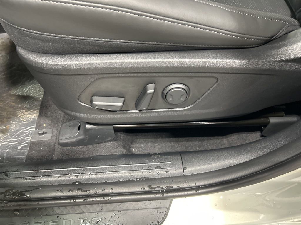 New 2026 Kia Sorento S image 10